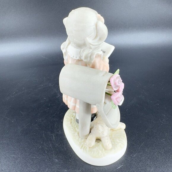 Kim anderson pretty as a picture signed sealed and delivered with love Figurine - Picture 9 of 9